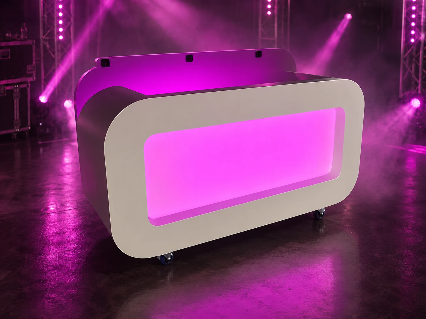 Witte LED DJ-booth met magenta verlichting en lichtbundels